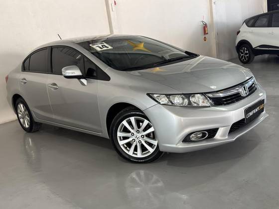 HONDA CIVIC 2.0 LXR 16V FLEX 4P AUTOMÁTICO HONDA CIVIC 2.0 LXR 16V FLEX 4P AUTOMÁTICO